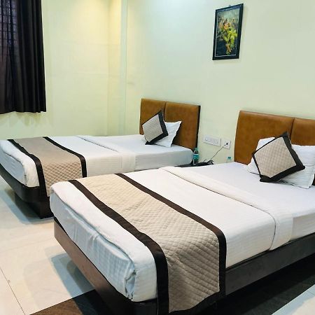 Jmc Hotel Lavish Akolia Dış mekan fotoğraf