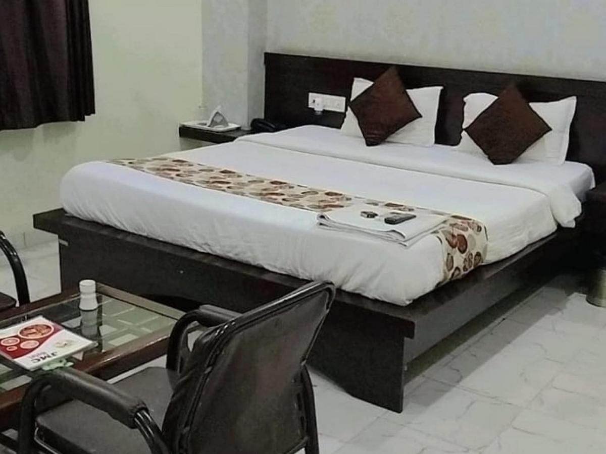 Jmc Hotel Lavish Akolia Dış mekan fotoğraf