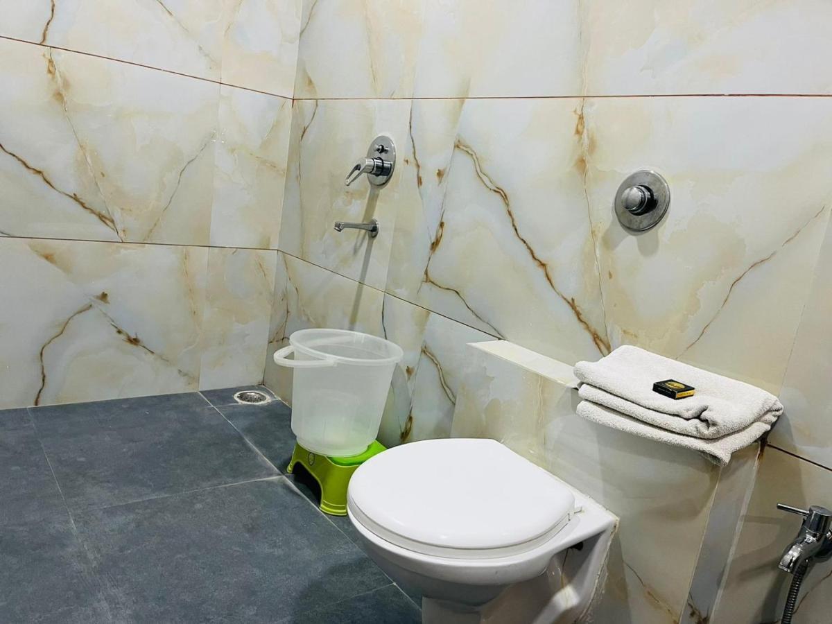 Jmc Hotel Lavish Akolia Dış mekan fotoğraf