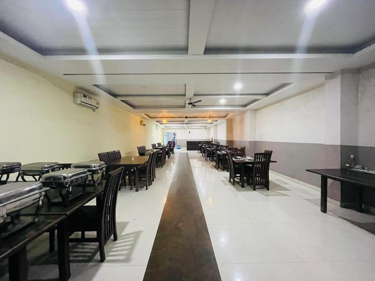 Jmc Hotel Lavish Akolia Dış mekan fotoğraf